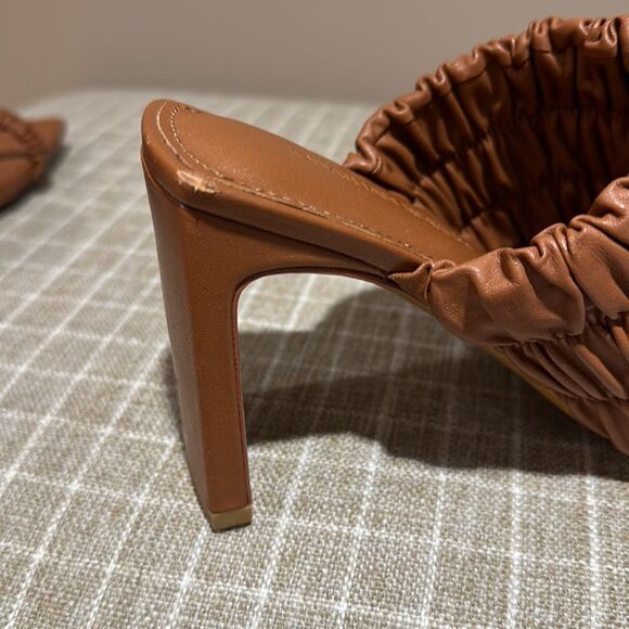 Jonathan SIMKHAI Felix Elastic 3.5 in‎ Heeled Mules - Size 38 (7.5) - Picture 12 of 15